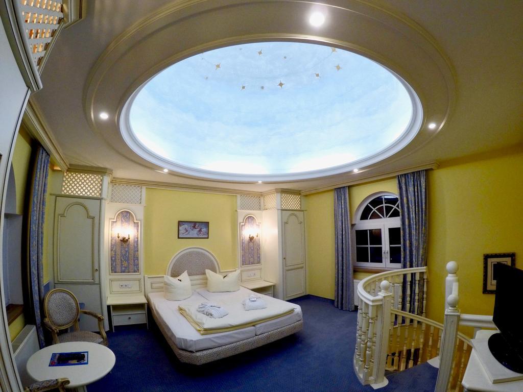 Hotel Spanischer Hof Gröditz Екстериор снимка