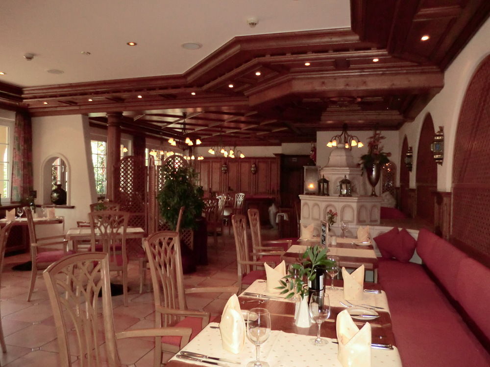 Hotel Spanischer Hof Gröditz Екстериор снимка