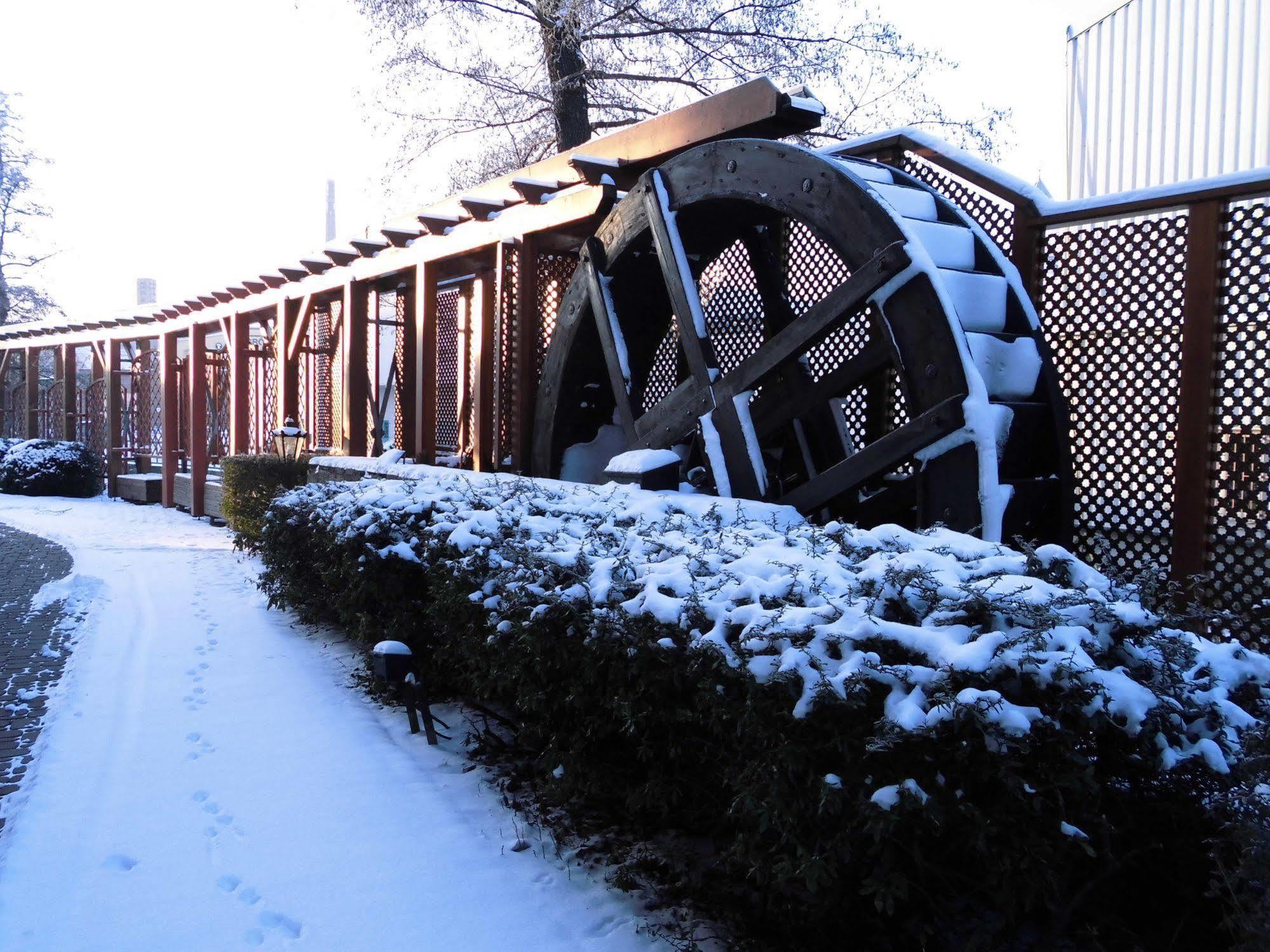 Hotel Spanischer Hof Gröditz Екстериор снимка