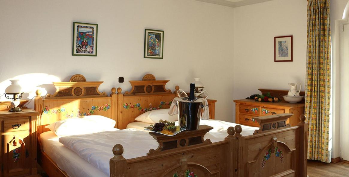 Hotel Spanischer Hof Gröditz Екстериор снимка